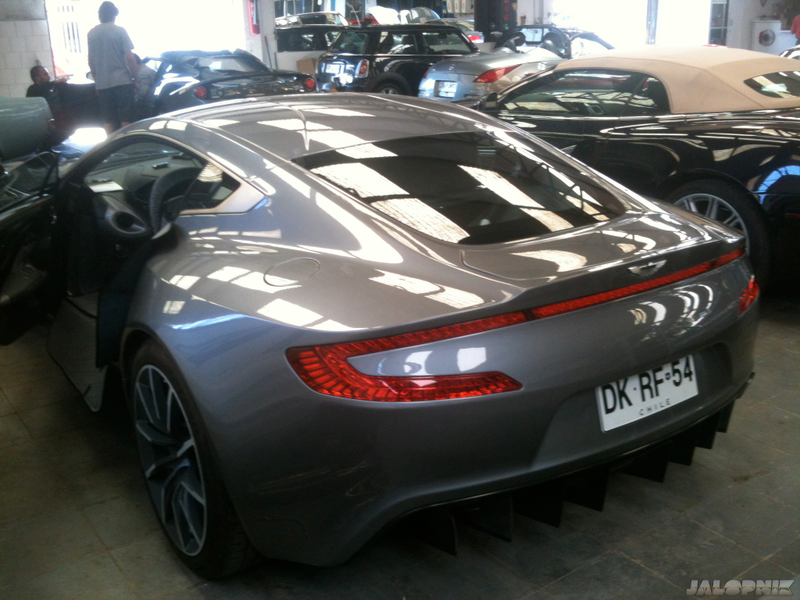 Illustration for article titled This Is What A $1.7 Million Aston Martin One-77 Looks Like In The Shop